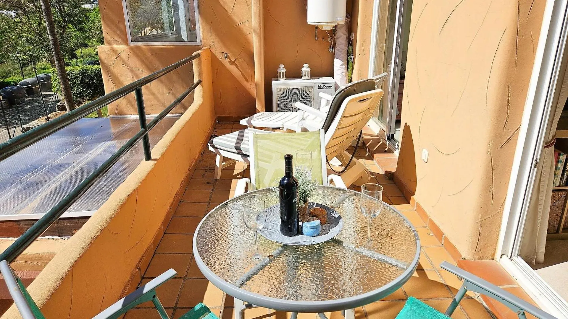 Apartment 1 Bed In Los Lagos De Santa Maria, Elviria Marbella