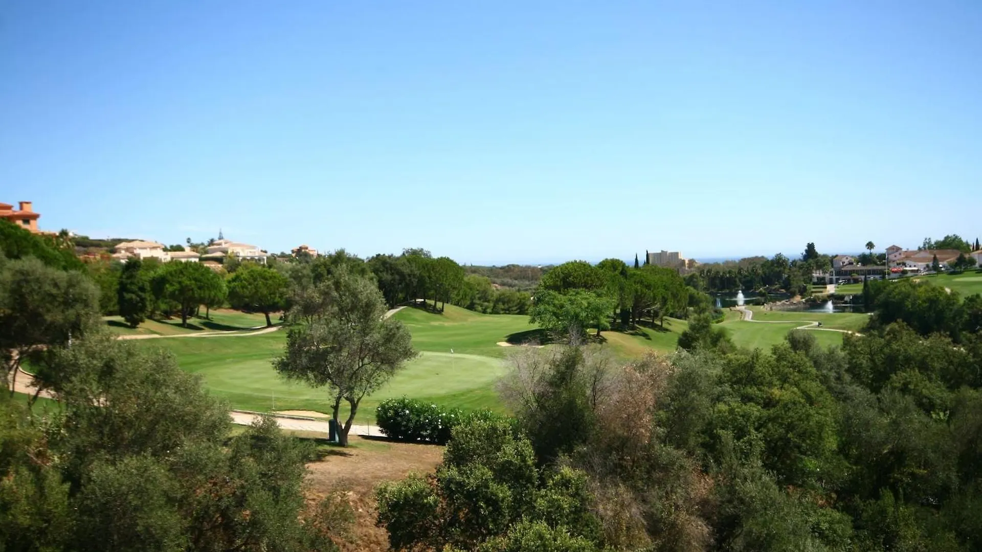 1 Bed In Los Lagos De Santa Maria, Elviria Marbella 0*,
