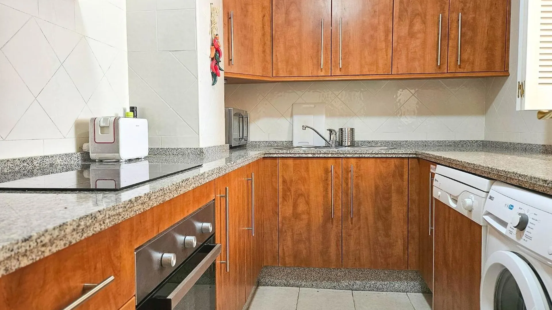 Apartment 1 Bed In Los Lagos De Santa Maria, Elviria Marbella