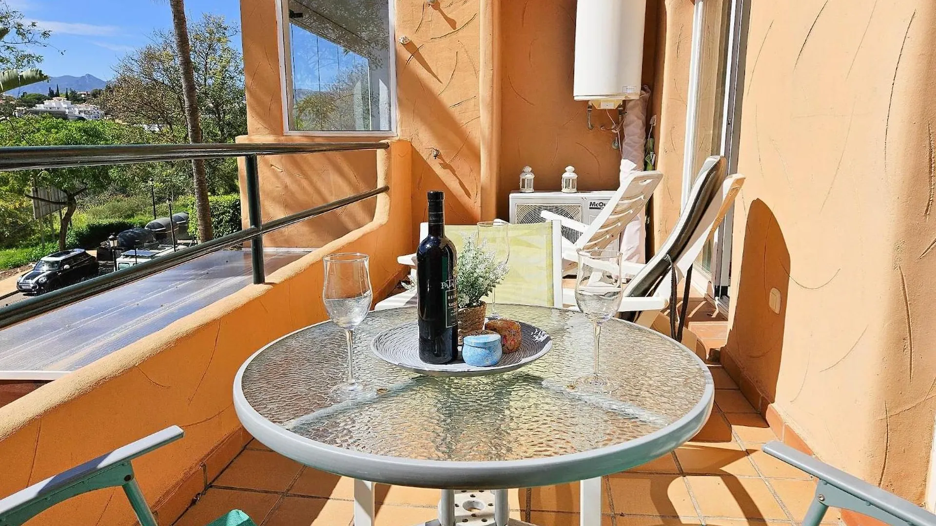 1 Bed In Los Lagos De Santa Maria, Elviria Marbella